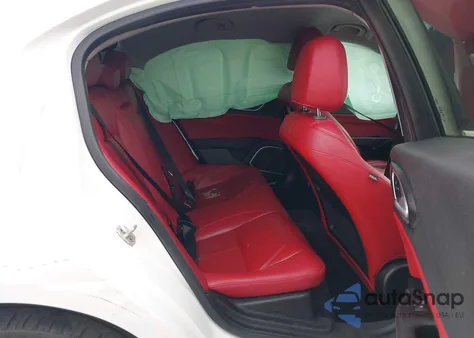 2019 Alfa Romeo Giulia Rwd z USA, uszkodzony, nr VIN ZARFAMAN2K7598133